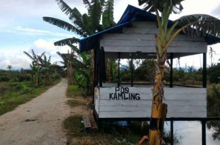 Jaga keamanan, Warga Abdul Manan Bangun Pos Siskamling