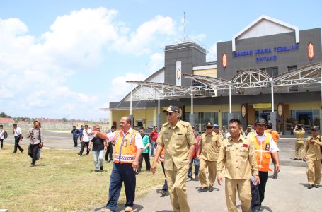 26 April, Bandara Tebelian Operasional