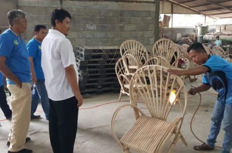Jarot Tawarkan Rotan ke Cirebon