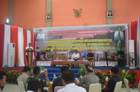 Sintang Fokus Penurunan Kemiskinan Pada 2019