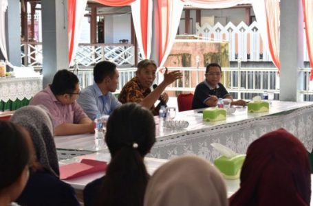 42 Mahasiswa Untan Kunjungi Situs Sejarah Sintang