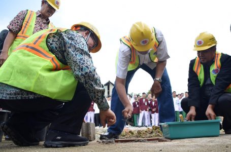 Jarot Letakkan Batu Pertama Pembangunan Gedung Praktik STIKARA