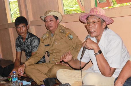 KEMBANGKAN KERAJINAN ANYAMAN TANGAN JADI PRUDES