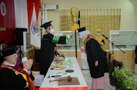 98 Mahasiswa STIKARA Diwisuda, Ini Pesan Pjs Bupati Sintang