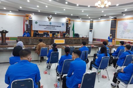 43 Mahasiswa IKIP PGRI KKM di Sintang
