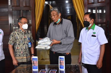 Dinkes Sintang Terima Bantuan Obat dari HKTI