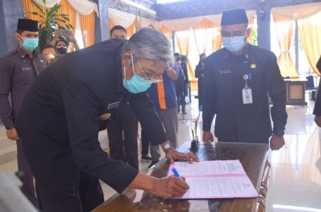Empat Pejabat Eselon 2 Sintang Dilantik