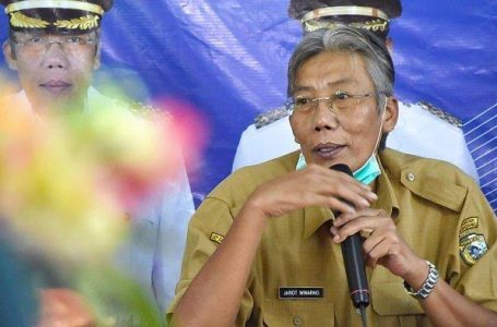 Bupati Sintang : Pencegatan Kendaraan untuk Cegah Penyebaran Virus Covid dari Luar