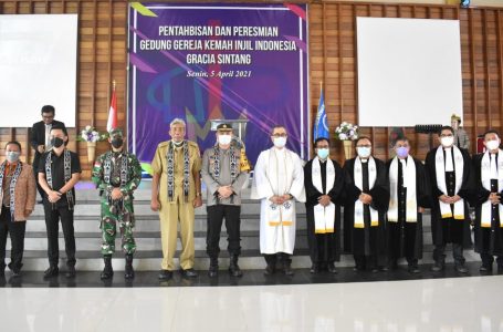 Bupati Resmikan Gereja Kemah Injil Indonesia (GKII) Gracia Sintang
