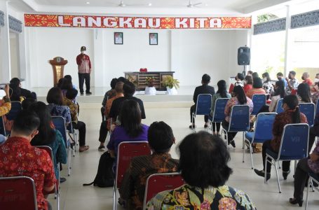 Misa Bersama di Langkau Kita, Pegawai Katolik Bantu Seminari Menyurai