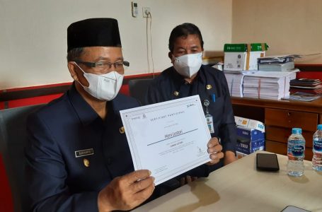 LTKL Latih 9 Pengrajin Sintang