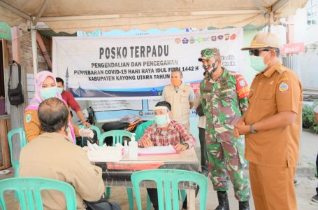Bupati Citra Tinjau Posko Penyekatan Arus Mudik