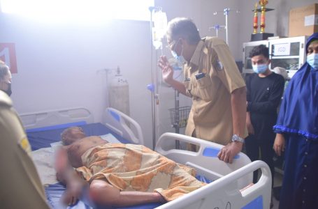 Jenguk Korban Kebakaran: Bupati: Biaya Berobat Gratis