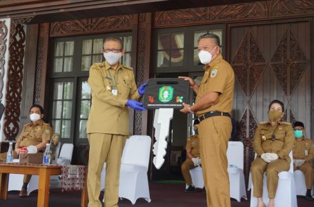 Sanggau Terima Bantuan Ambulance dari Pemprov Kalbar