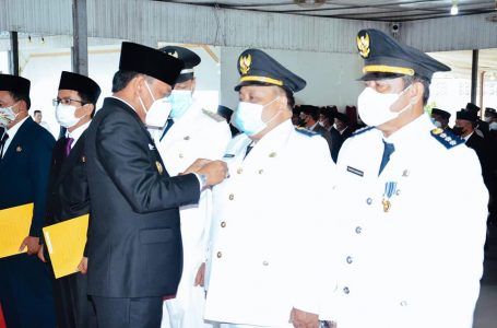 Wabup Lantik 113 Pejabat Administrator Pemkab Ketapang