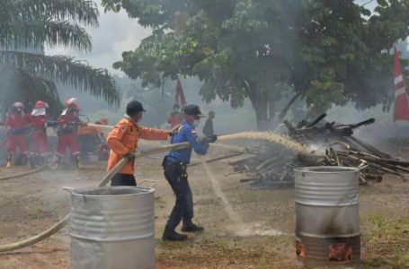 Apel Besar Untuk Kesiapan Penanggulangan Karthutla