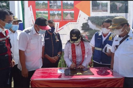 Bupati Landak Resmikan Jembatan Gantung Terpanjang