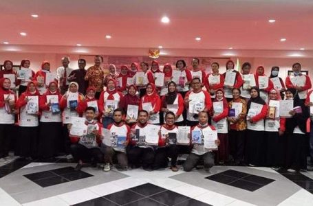 FIM Kota Singkawang Didik Ratusan Guru dan Kepala Sekolah