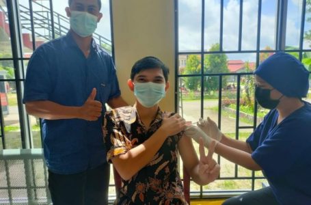 Pemkab Landak Buka Gerai Vaksinasi