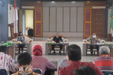 Bupati Sintang Pimpin Rakor Bahas Jadwal Anggaran 2022