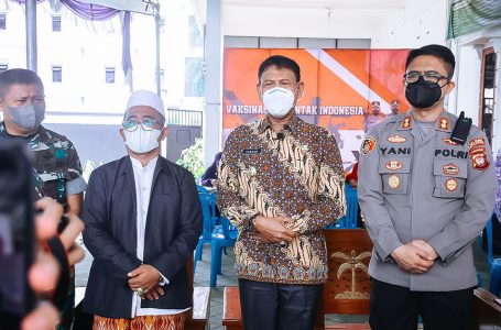 Vaksinasi Serentak Seluruh Indonesia, Wabup  Himbau Percepat Vaksinasi