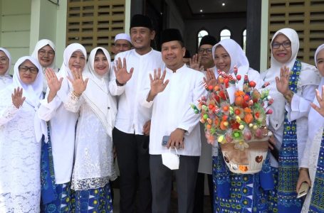 Bupati Sambas Motivasi Kaum Perempuan