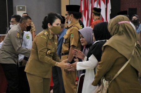 Muhlis Resmi Jabat Kepala Kemenag Singkawang