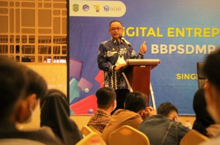 Wakil Wakot Singkawang Buka Pelatihan DEA IV