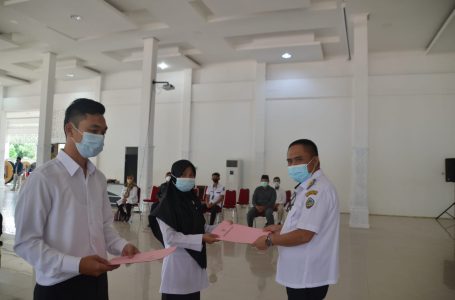 17 PPPK Non Guru Resmi Terima SK