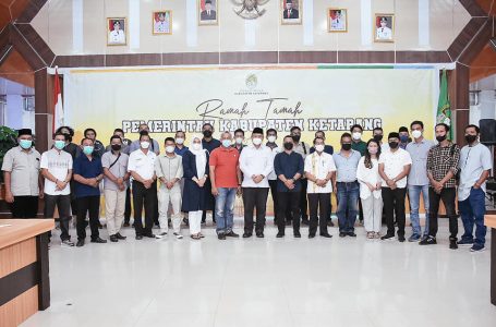 <strong>Sekda Wilyo&nbsp; AJak Media Massa Ketapang Saling Bersinergi</strong>