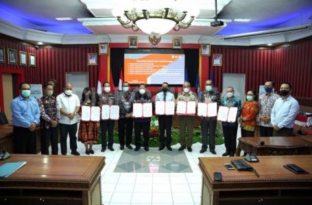 Pemda Sanggau Lakukan Penandatanganan MoU Bersama Kajati Sanggau