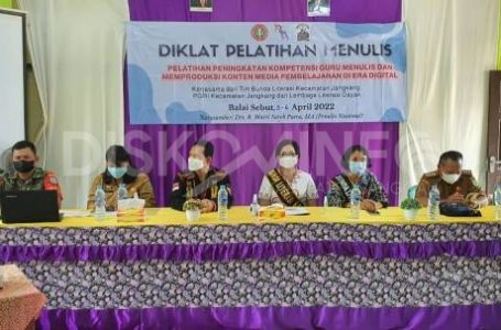 Bunda Literasi Sanggau Dukung Guru Menulis Di Era Digital