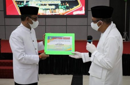 Pemprov Kalbar Berikan Bantuan Hibah