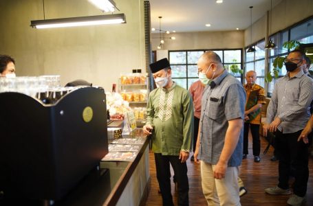 Edi Kamtono Resmikan Gerai Kopi Satu Hati