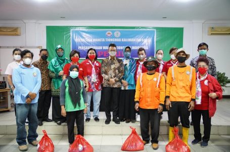 Perwati  Berikan Bantuan Sembako Kepada  1211 PHL￼