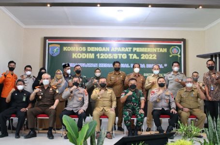 Bupati Melawi Himbau Masyarakat Bijak Bersosial Media