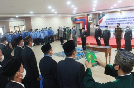 90 Pejabat Dilingkungan Pemkab Sekadau Dilantik