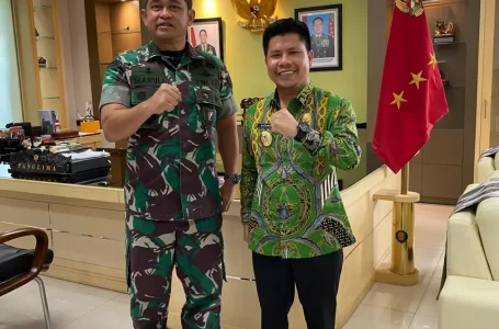 Bupati Satono Lakukan Pertemuan Bersama  Pangkostrad Maruli Simanjuntak