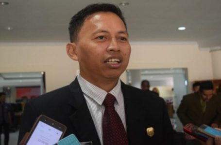 <strong>Dewan Dorong Sintang Fokus Bangun Desa Tertinggal</strong>