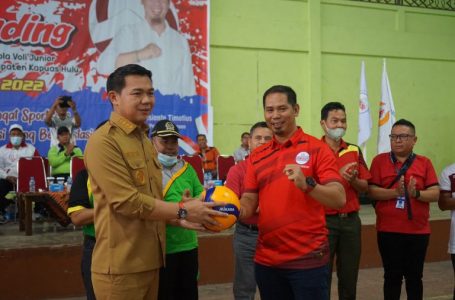 Turnamen Voli Junior Antar Kecamatan Se-Kapuas Hulu Dibuka