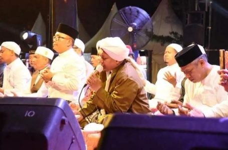 HUT ke-15, Muda Hadiri Zikir Akbar