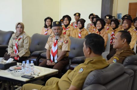 Bupati Lepas  14 Kontingen Jambore Nasional Kwarcab Pramuka