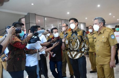 Menkes RI Kunjungi Pelayanan Kesehatan dan Vaksinasi Lansia