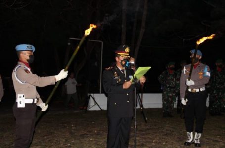 Kapolres Singkawang Gelar Apel Kehormatan dan Renungan Suci