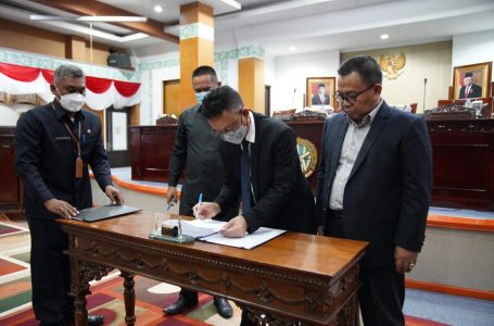 Wakot Edi  Teken Penandatanganan Nota Kesepakatan KUA-PPAS