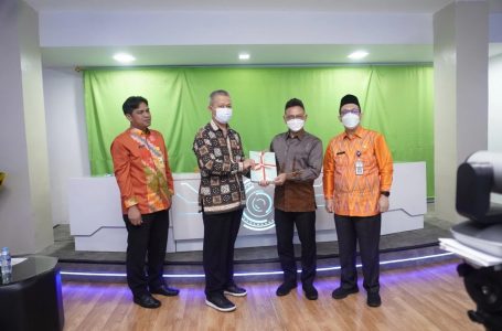 BPN Pontianak Serahkan 20 Sertifikat Aset