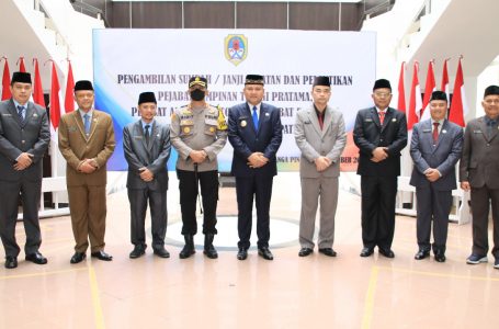 Pejabat Pemkab Melawi Dilantik