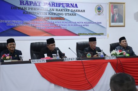 Bupati Sampaikan Nota Keuangan Perubahan APBD