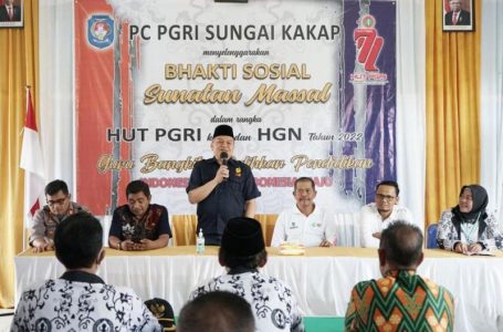 Sunatan Massal, Sekda Ajak Ortu Jaga Kesehatan Anak