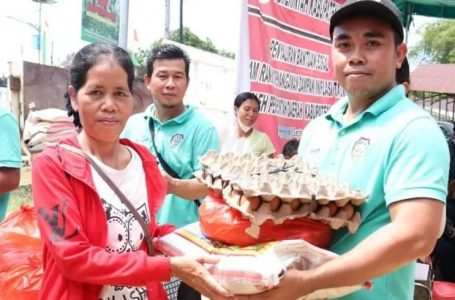 Desa Senakin Terima Bansos Dari Pemkab